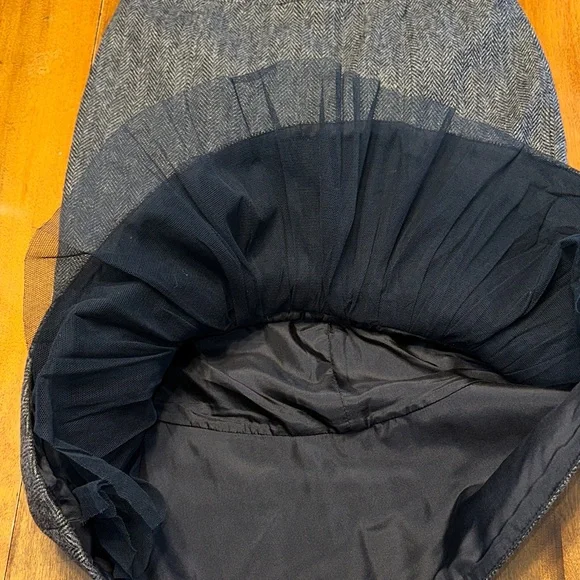 Derek Lam Gray Herringbone Wool Pencil Skirt silk lined. - Picture 9 of 9